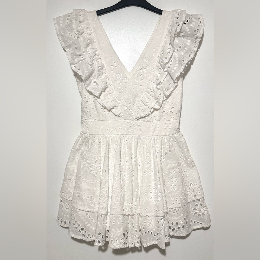 NWT Line & Dot Revolve Gaia Eyelet Teired Ruffle Romper Large - Picture 12 of 15